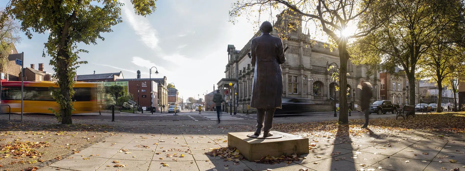 Victoria wood statue